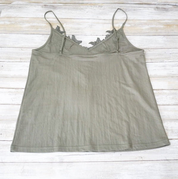 The Lindlee Cami Olive